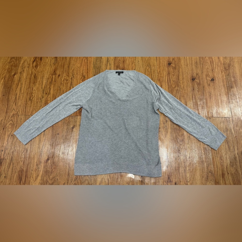Banana Republic, Women’s V-Neck, Sweater, In Grey, Size XL